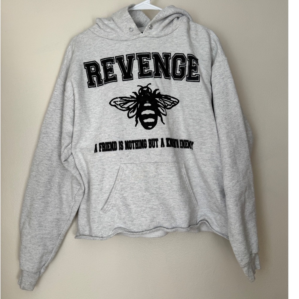 Revenge Heather Grey Bee Graphic Cropped Hoodie Mens Small Streetwear